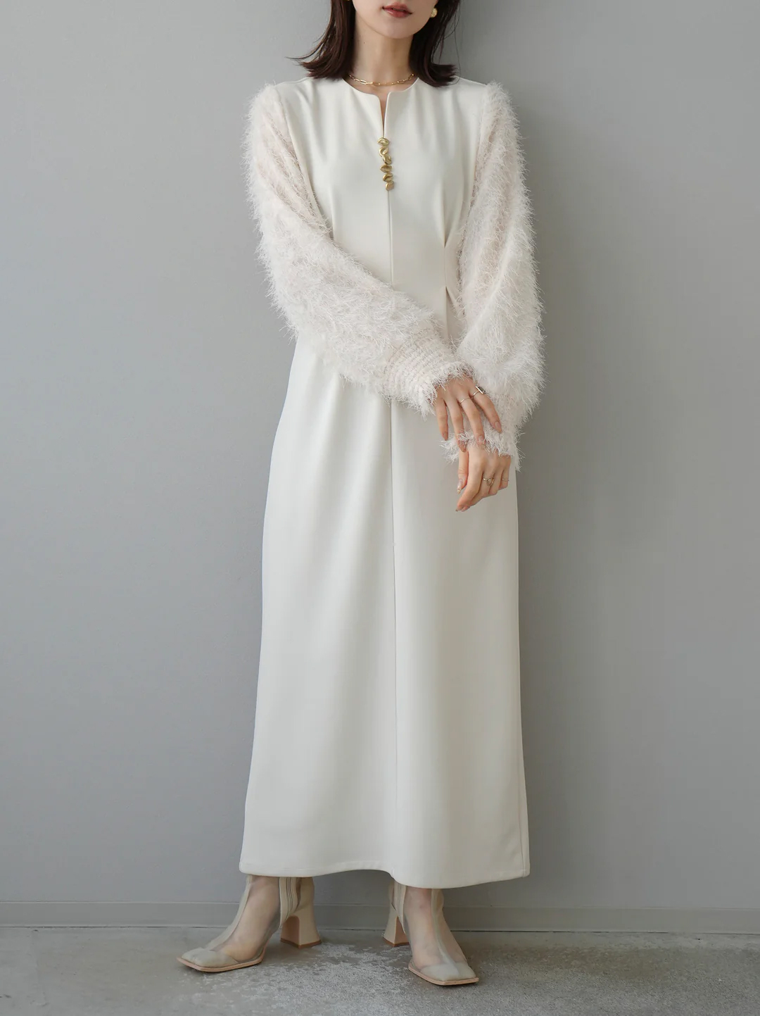 https://fulmo-img-server.com/dresscode-dresscode/4ea3ab24-6bee-4396-8e84-0ee68dea8a6d.jpg