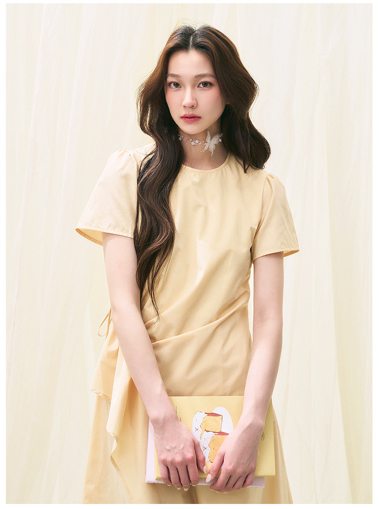 https://fulmo-img-server.com/dresscode-dresscode/4f8739e6-18d8-4f04-96b1-13bf5d2b8269.jpg