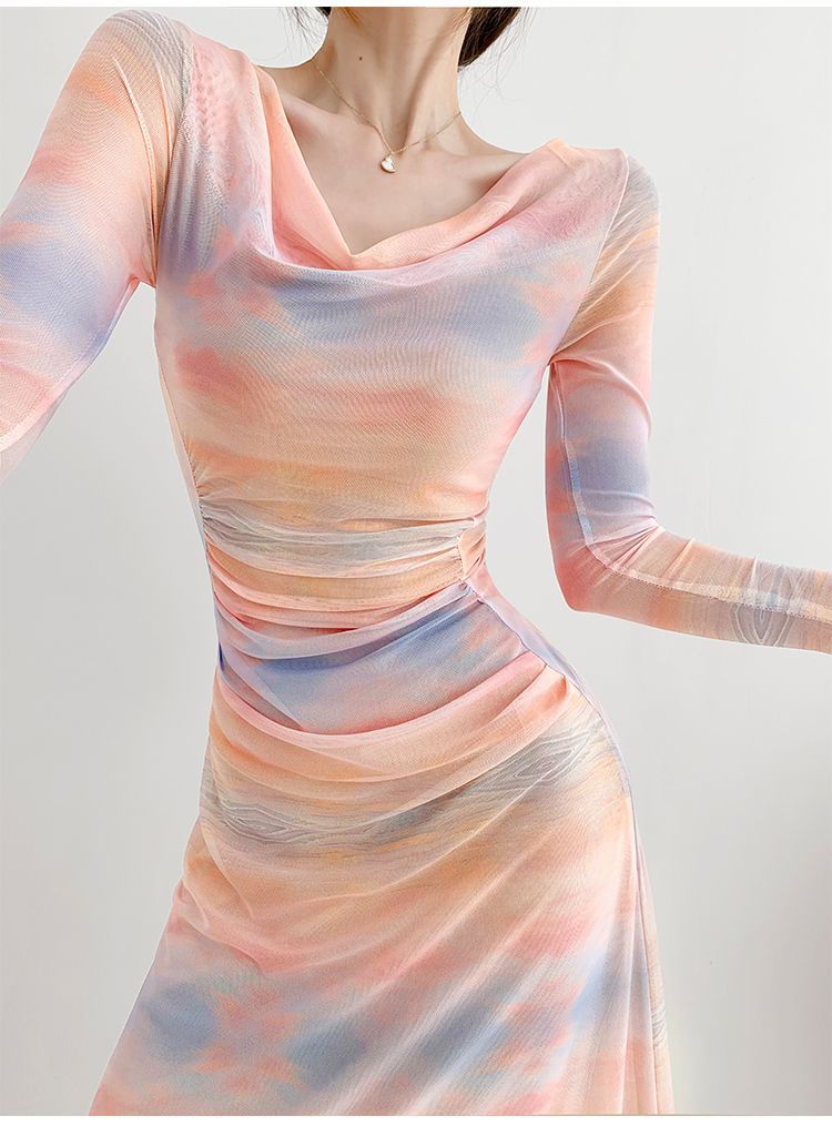 https://fulmo-img-server.com/dresscode-dresscode/518a828e-4cfc-4961-b3b7-6a85f8950c7e.jpg