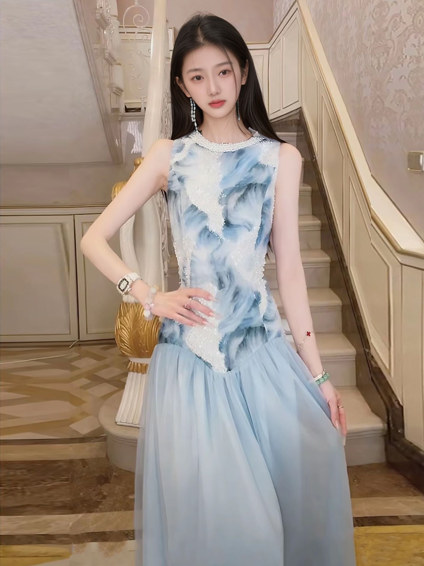 https://fulmo-img-server.com/dresscode-dresscode/5507261c-4c30-4e73-ae7a-f0afb5edfd7d.jpg