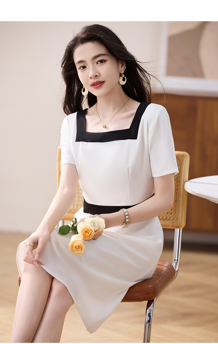 https://fulmo-img-server.com/dresscode-dresscode/551fae58-5146-45ab-b6c1-b24af170c212.jpg