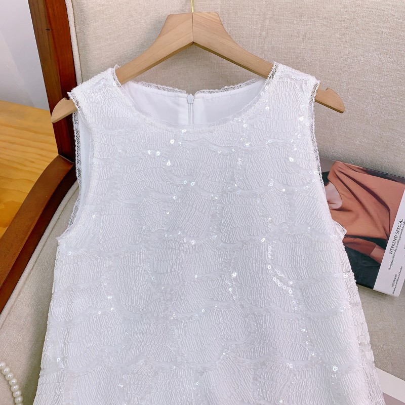 https://fulmo-img-server.com/dresscode-dresscode/5786bc4e-1670-437e-96df-38618eb758f6.jpg