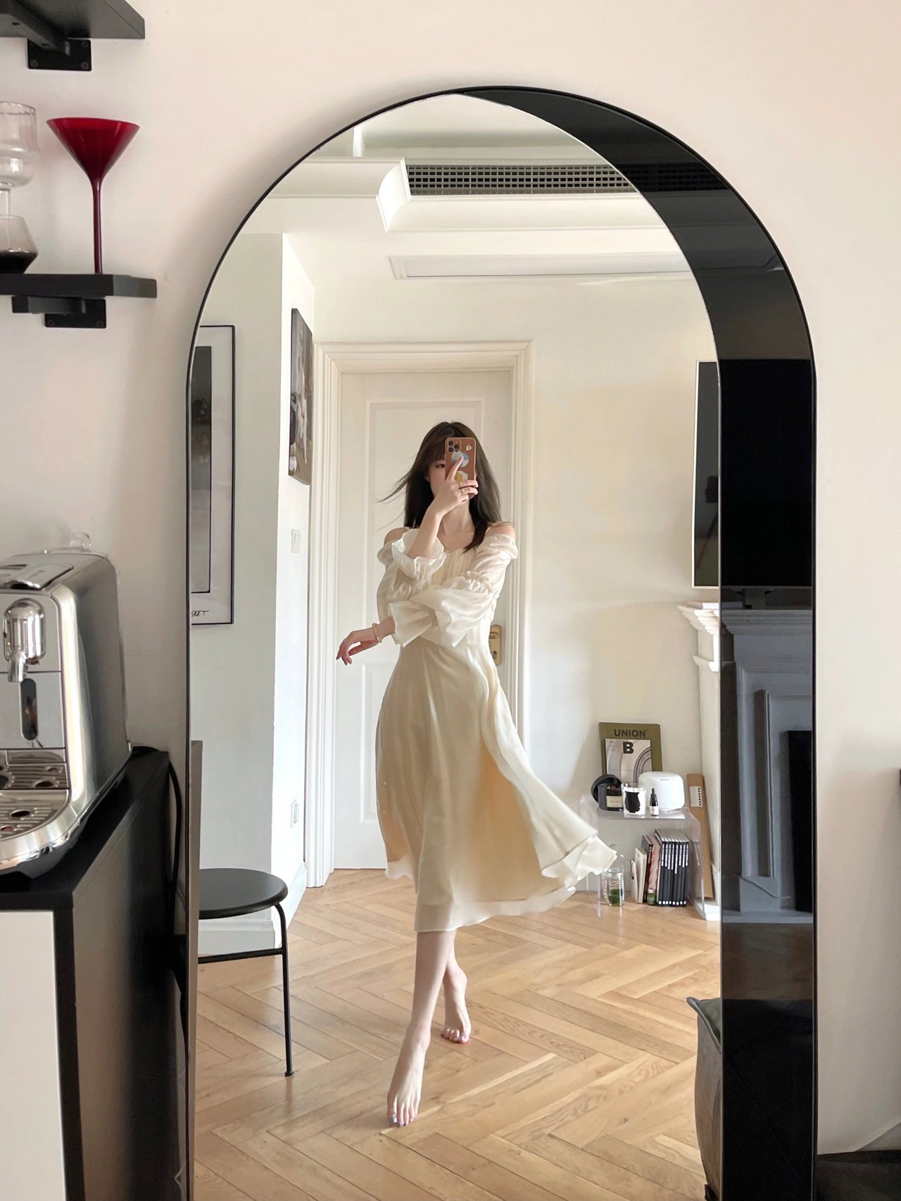 https://fulmo-img-server.com/dresscode-dresscode/580fff24-bf0f-48e6-828f-efd2e3ef6abe.jpg