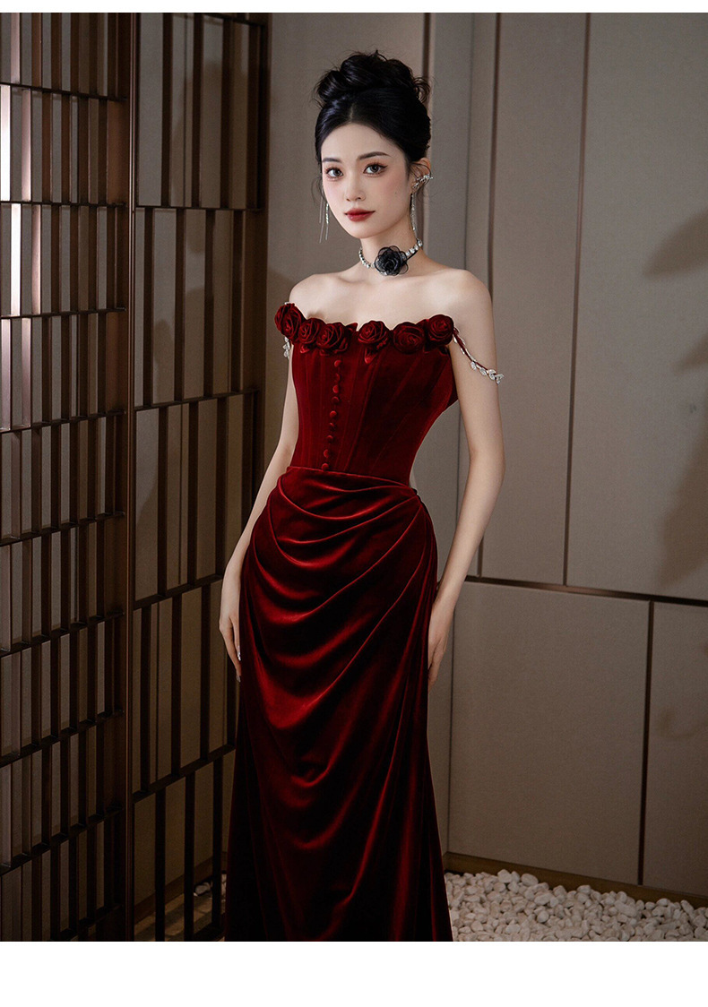 https://fulmo-img-server.com/dresscode-dresscode/58651d18-bb49-48a9-98b2-66e4af469c12.jpg