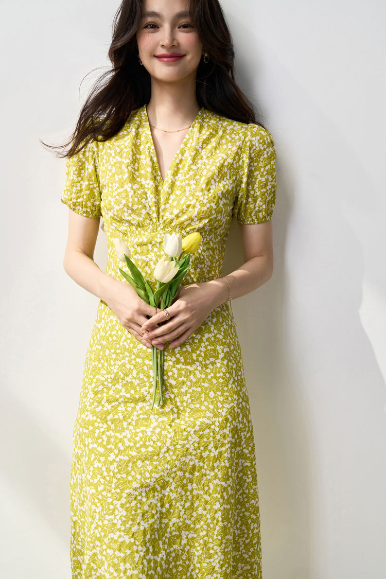 https://fulmo-img-server.com/dresscode-dresscode/5875906d-40ed-4d62-a8bd-98f881af8a64.jpg
