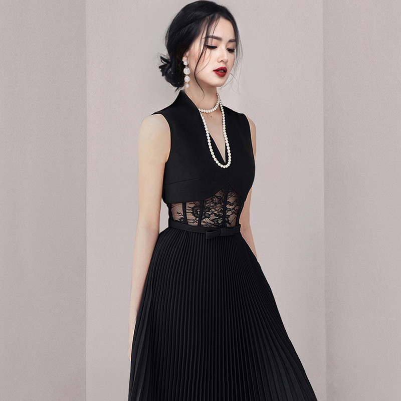 https://fulmo-img-server.com/dresscode-dresscode/5c0a2148-2100-4857-8b4f-a30f810a2da9.jpg