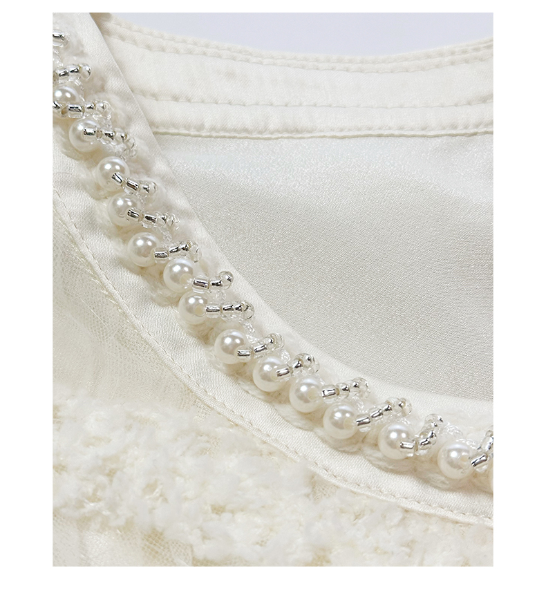 https://fulmo-img-server.com/dresscode-dresscode/640e8cc3-9418-4362-a9f7-45b50c2320b8.jpg