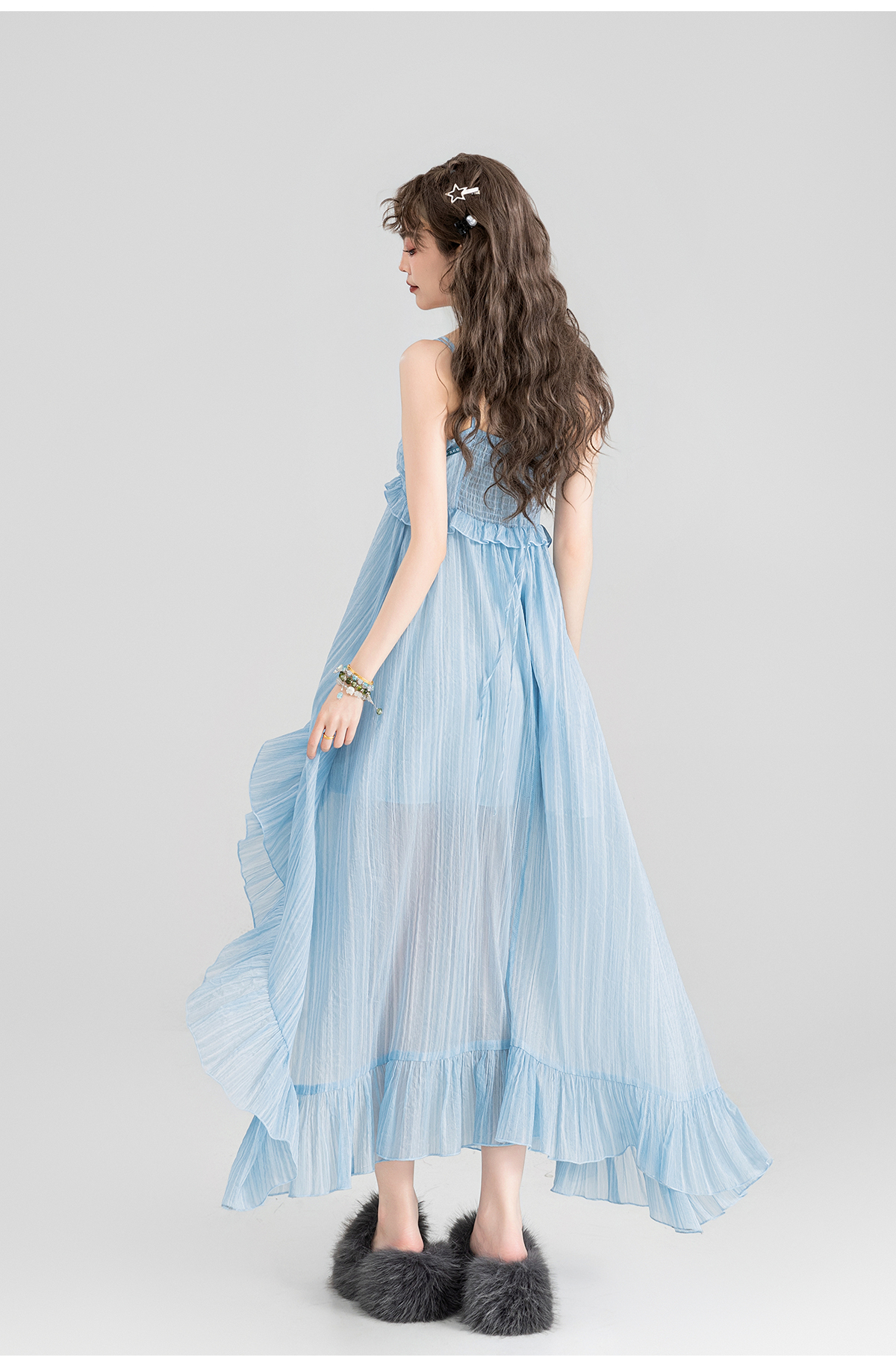 https://fulmo-img-server.com/dresscode-dresscode/672826a9-2b04-40f8-b041-60971504c2e7.jpg