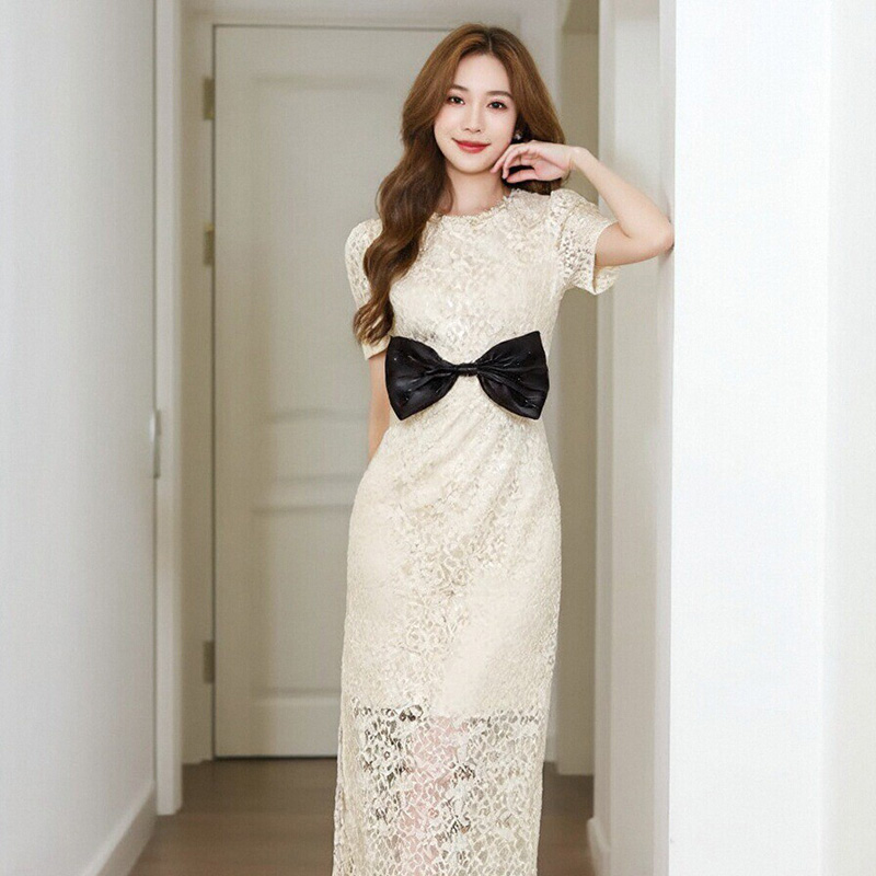 https://fulmo-img-server.com/dresscode-dresscode/67716ba8-3b37-4f37-9140-2500aec8f69f.jpg