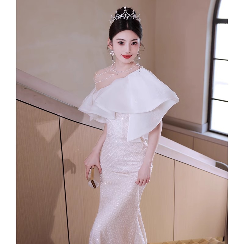 https://fulmo-img-server.com/dresscode-dresscode/6b7e6440-8fc2-4665-9747-222294b5c985.jpg