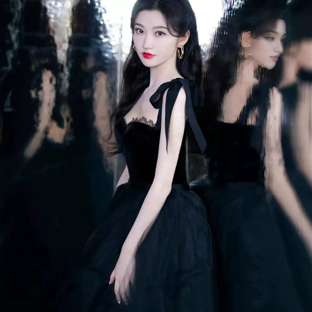 https://fulmo-img-server.com/dresscode-dresscode/6cb01748-29e6-4943-a472-783397eb5928.jpg