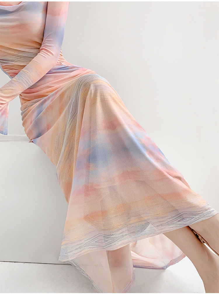 https://fulmo-img-server.com/dresscode-dresscode/6fa7a11a-af39-4c74-b244-6d7277410abe.jpg