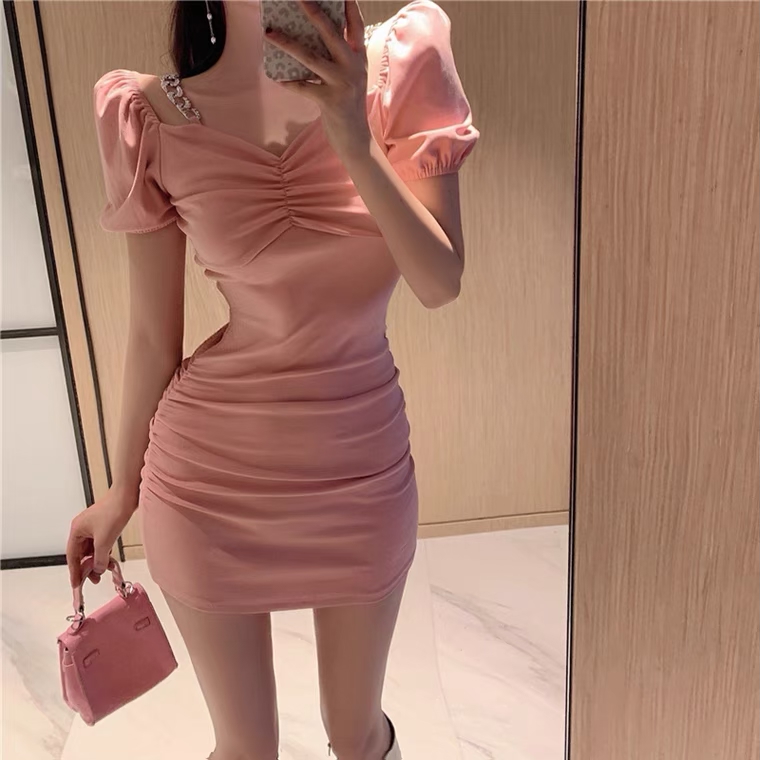 オケージョン ドレス チェーンストラップ付きオフショルダータイトドレス