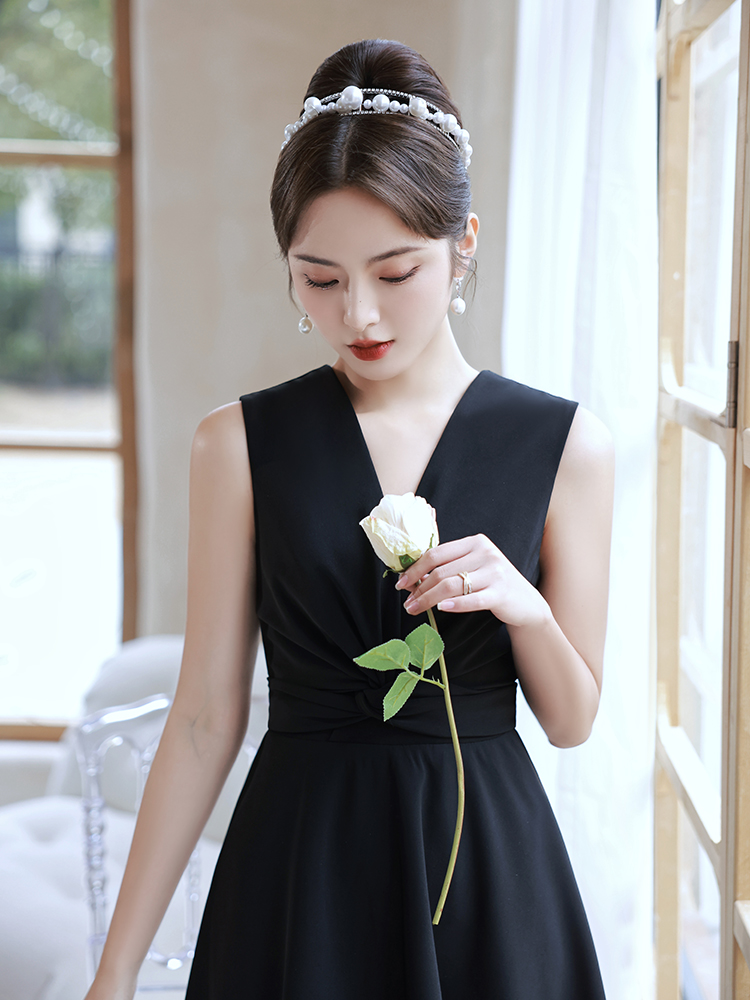 オケージョン ドレス 上品なウエストタック入りノースリーブワンピース