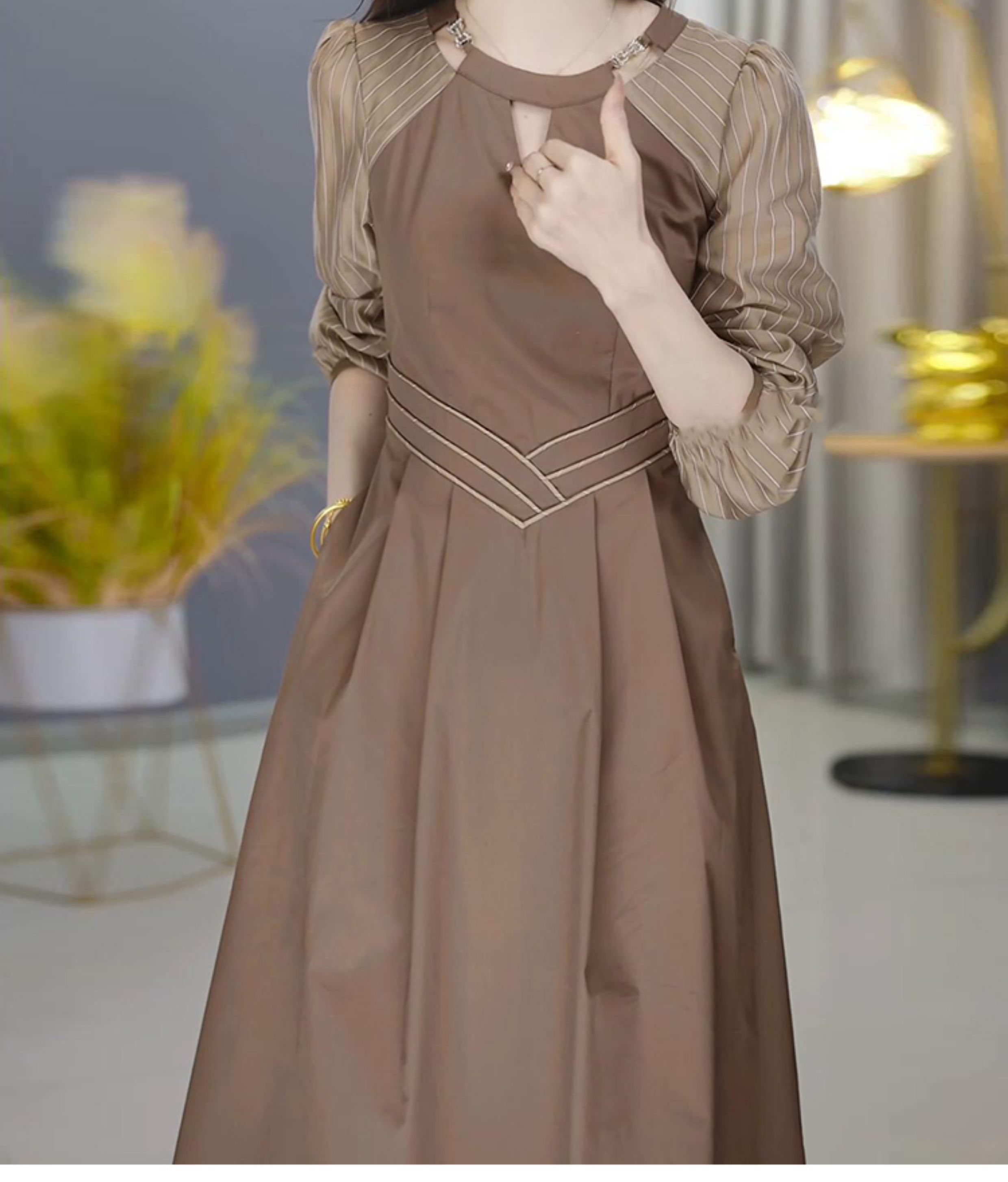 https://fulmo-img-server.com/dresscode-dresscode/72d82b6e-c331-4a7a-ae71-c2946c786f2d.jpg