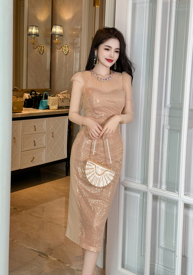 https://fulmo-img-server.com/dresscode-dresscode/7432f48b-60fe-4d4e-8c37-8ae7732da506.jpg