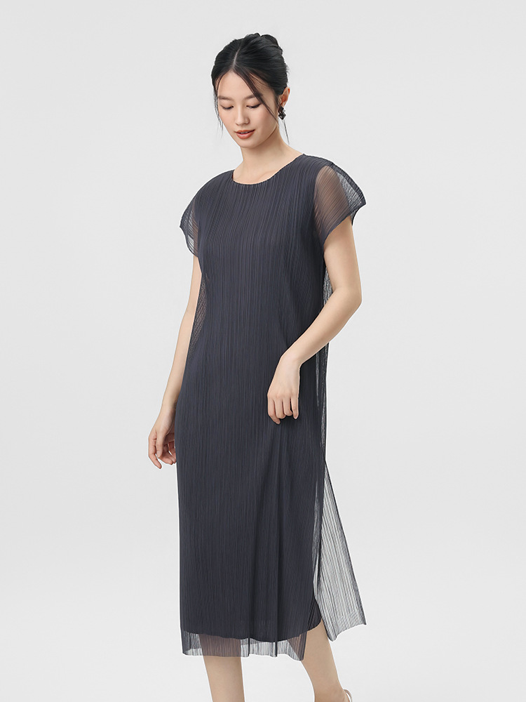 https://fulmo-img-server.com/dresscode-dresscode/77a09523-221e-4948-b198-bdb13dad4699.jpg