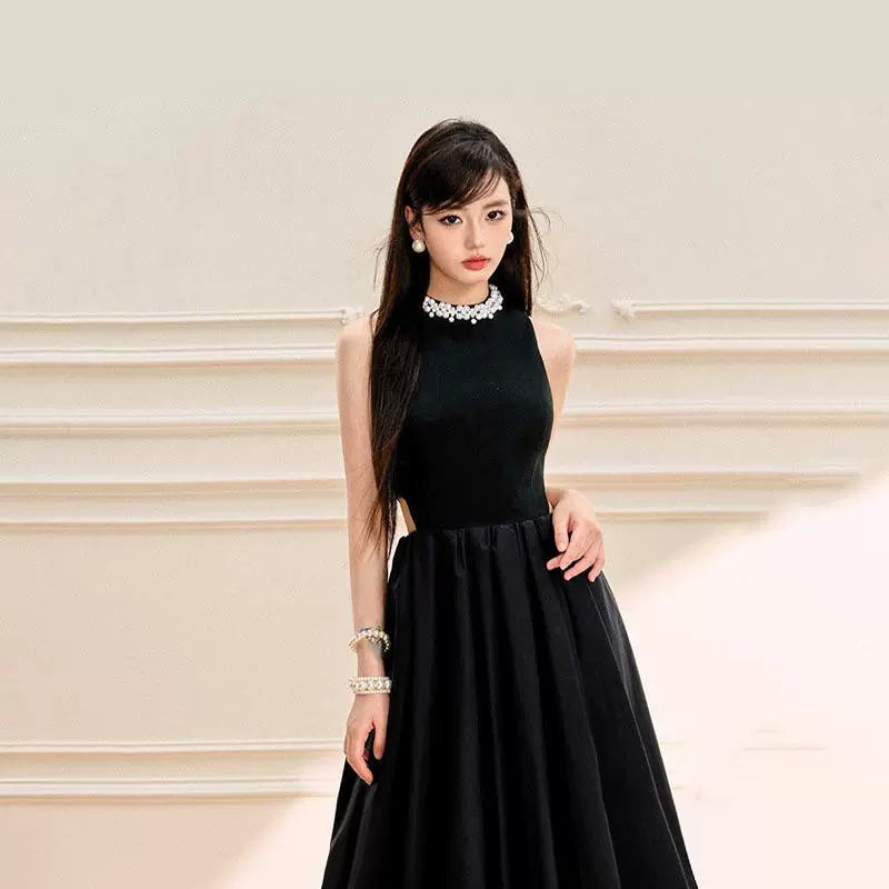 https://fulmo-img-server.com/dresscode-dresscode/7811d34f-7873-4b11-98b7-54289a3481c4.jpg