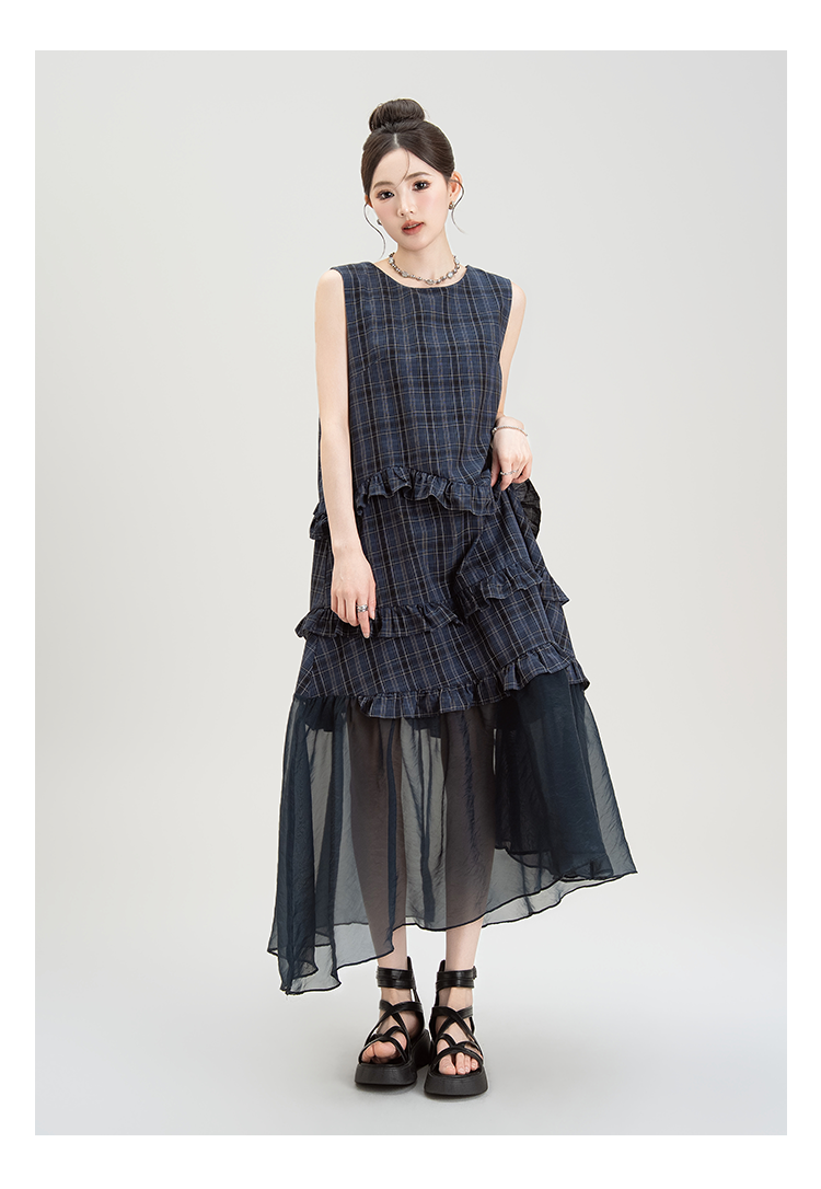 https://fulmo-img-server.com/dresscode-dresscode/792ea423-4498-458a-9311-f3ec0af9fc00.jpg