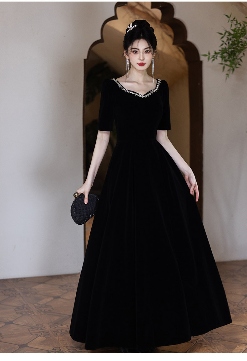 https://fulmo-img-server.com/dresscode-dresscode/7ac45c0f-75cc-46df-a65c-08e0a2e6585d.jpg