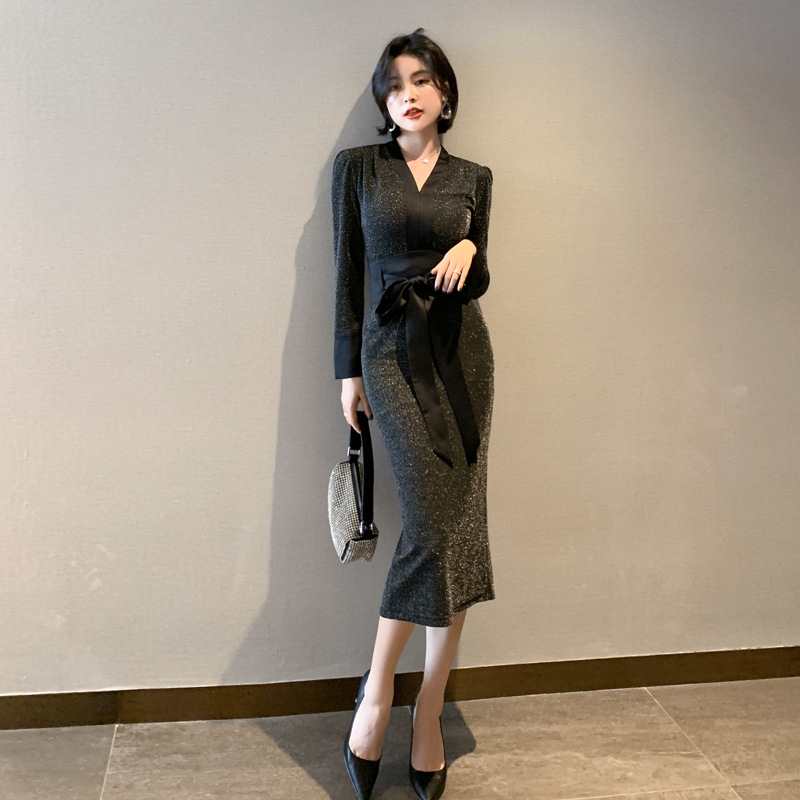 オケージョン ドレス きらめく光沢素材のウエストリボンタイトワンピース