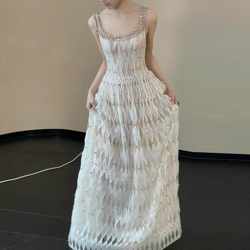 https://fulmo-img-server.com/dresscode-dresscode/7bc1ca01-4845-4896-a5ce-f4720baadee2.jpg