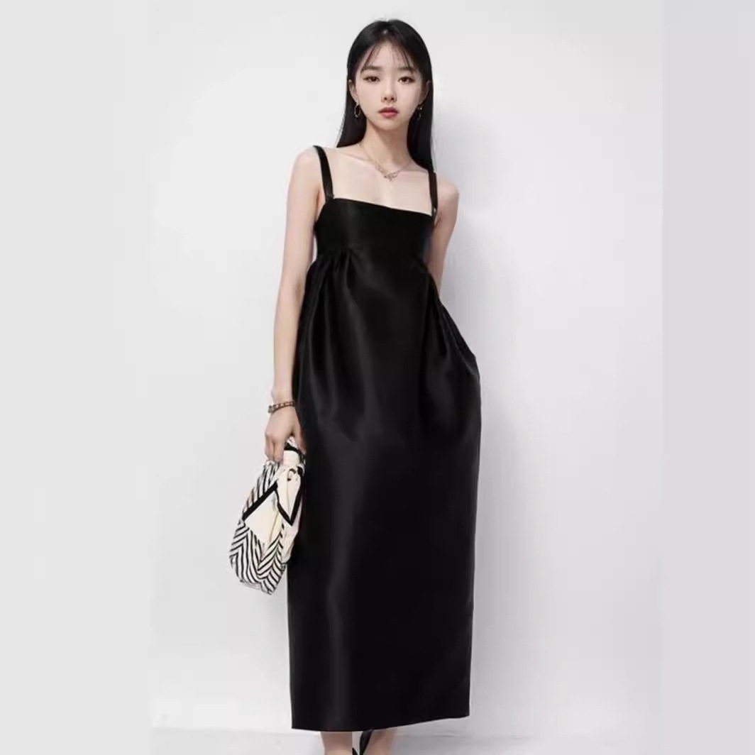 https://fulmo-img-server.com/dresscode-dresscode/7bc6a075-8048-4a25-9432-16eb973cc693.jpg