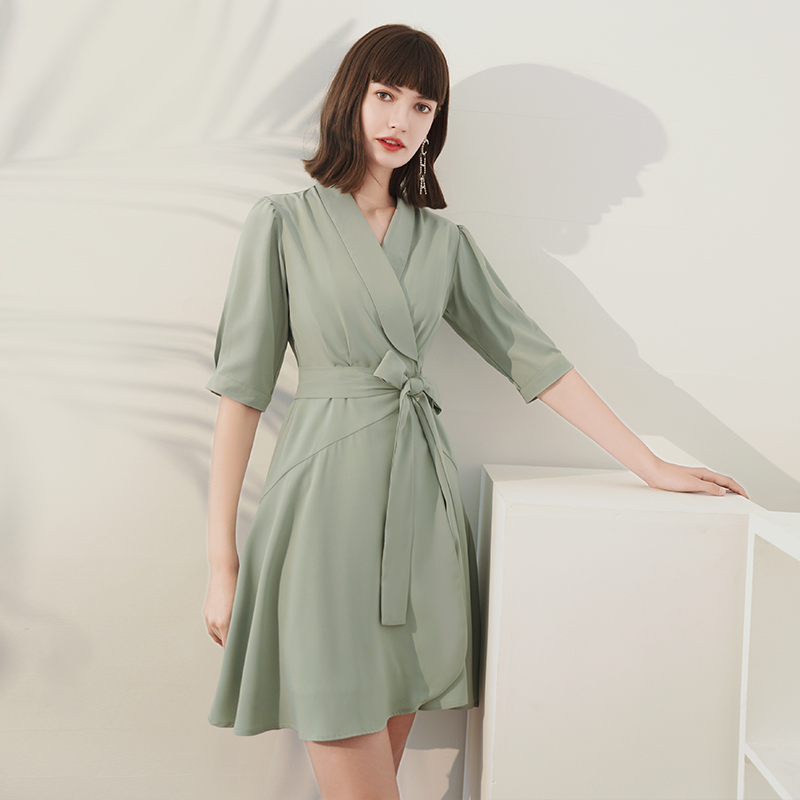 オケージョン ドレス 深襟ウエストリボン付き五分袖ワンピース