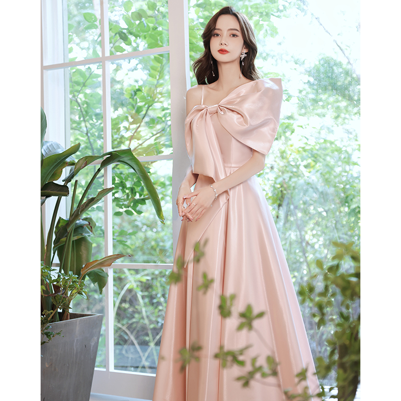 https://fulmo-img-server.com/dresscode-dresscode/7df62632-bc31-4a85-a6db-ec7a119cf72e.jpg