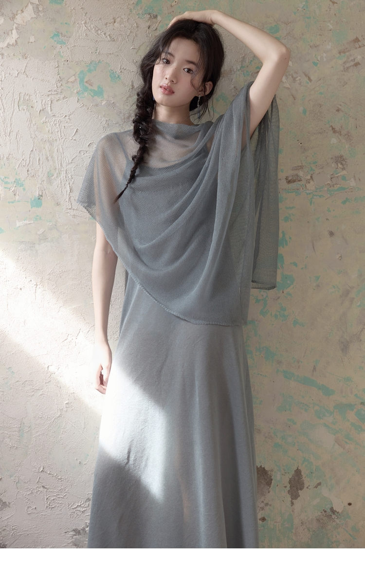 https://fulmo-img-server.com/dresscode-dresscode/7f702e5f-d877-4b1e-9198-58ef0e0bad29.jpg