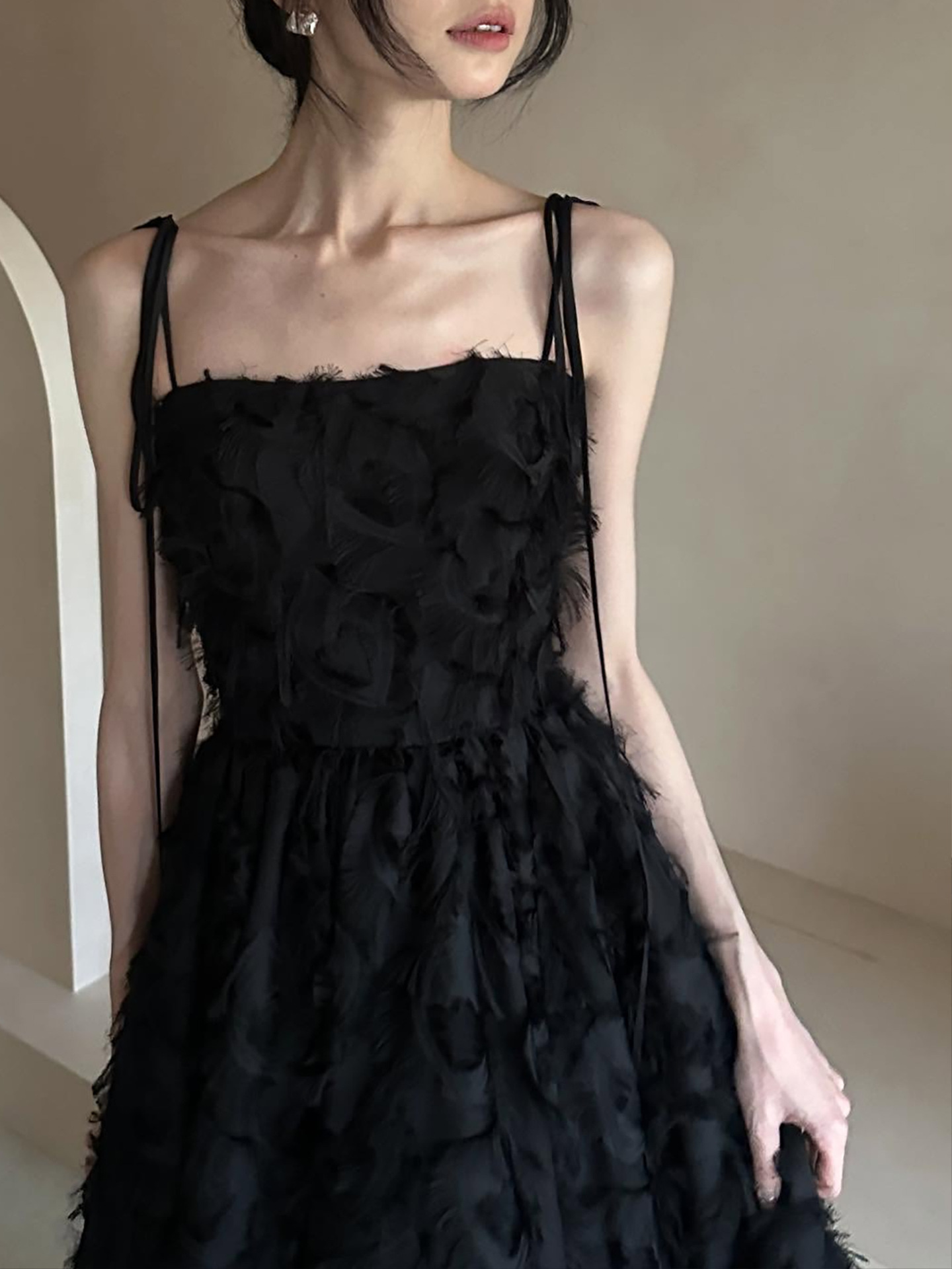 https://fulmo-img-server.com/dresscode-dresscode/825fb5ad-ace3-4ecf-a22a-b761e91eb4c9.jpg