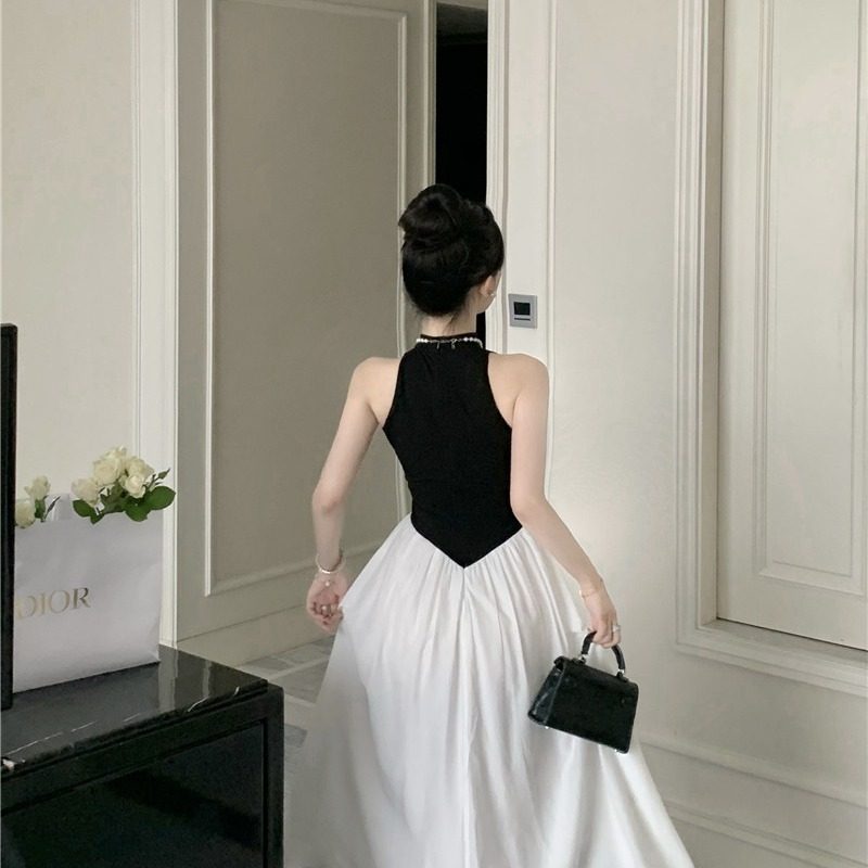 オケージョン ドレス 配色切替ホルターネックフレアワンピース