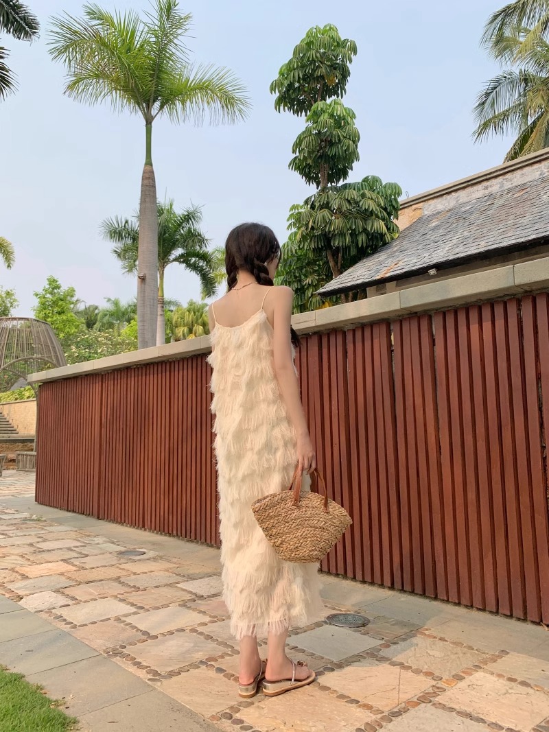 https://fulmo-img-server.com/dresscode-dresscode/8301793e-ae8c-45b6-96c1-0c124fc899fc.jpg