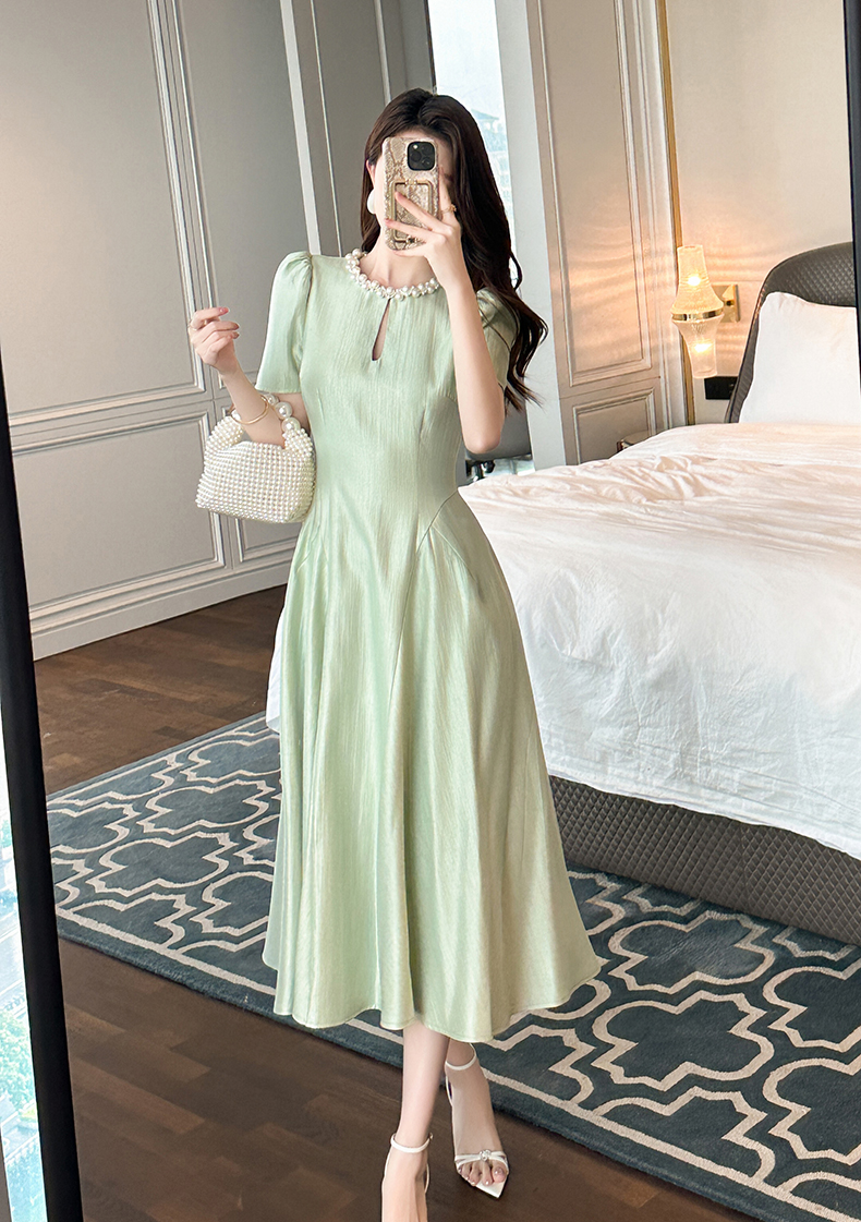 https://fulmo-img-server.com/dresscode-dresscode/83bc4d65-f74a-449a-8af7-82b036e46c4c.jpg