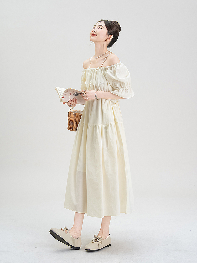 オケージョン　ドレス 優美な佇まい フリルオフショルワンピース