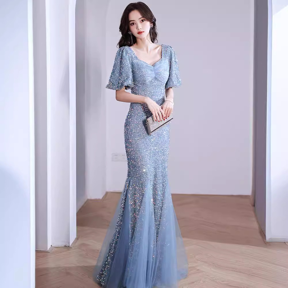 https://fulmo-img-server.com/dresscode-dresscode/872c7bd8-6a7d-475f-b97e-4b948c542720.jpg