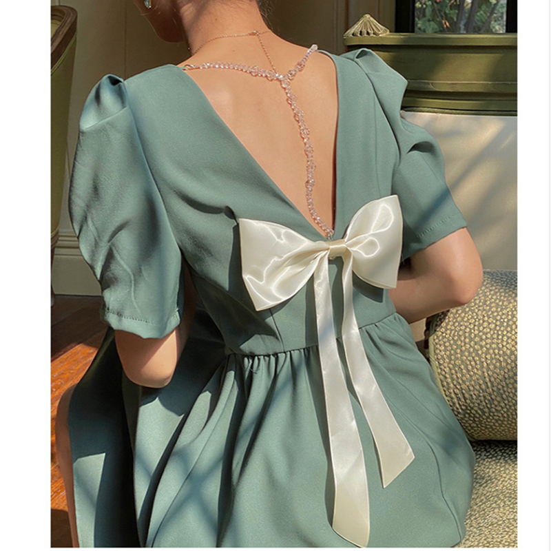 https://fulmo-img-server.com/dresscode-dresscode/874b2c21-60d8-49b1-b20f-6698c84a89dc.jpg