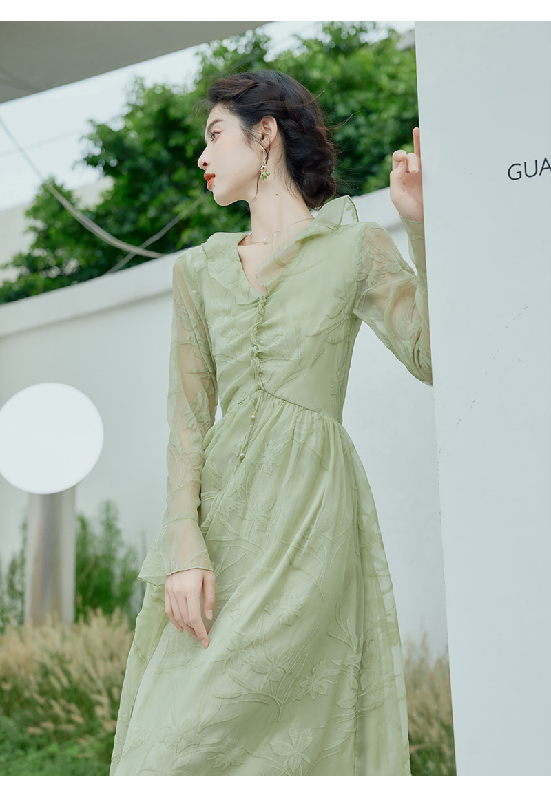 https://fulmo-img-server.com/dresscode-dresscode/879ddff8-10be-4e36-b119-4e62a2cccf59.jpg