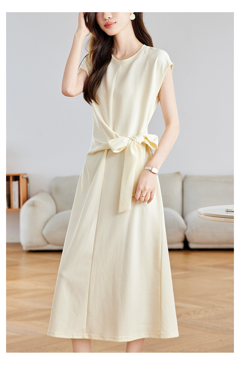 https://fulmo-img-server.com/dresscode-dresscode/88e67851-03a4-4269-921e-af531cd81047.jpg
