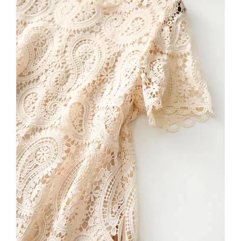 https://fulmo-img-server.com/dresscode-dresscode/8c255255-8d5c-4b0e-a076-453758a188c9.jpg