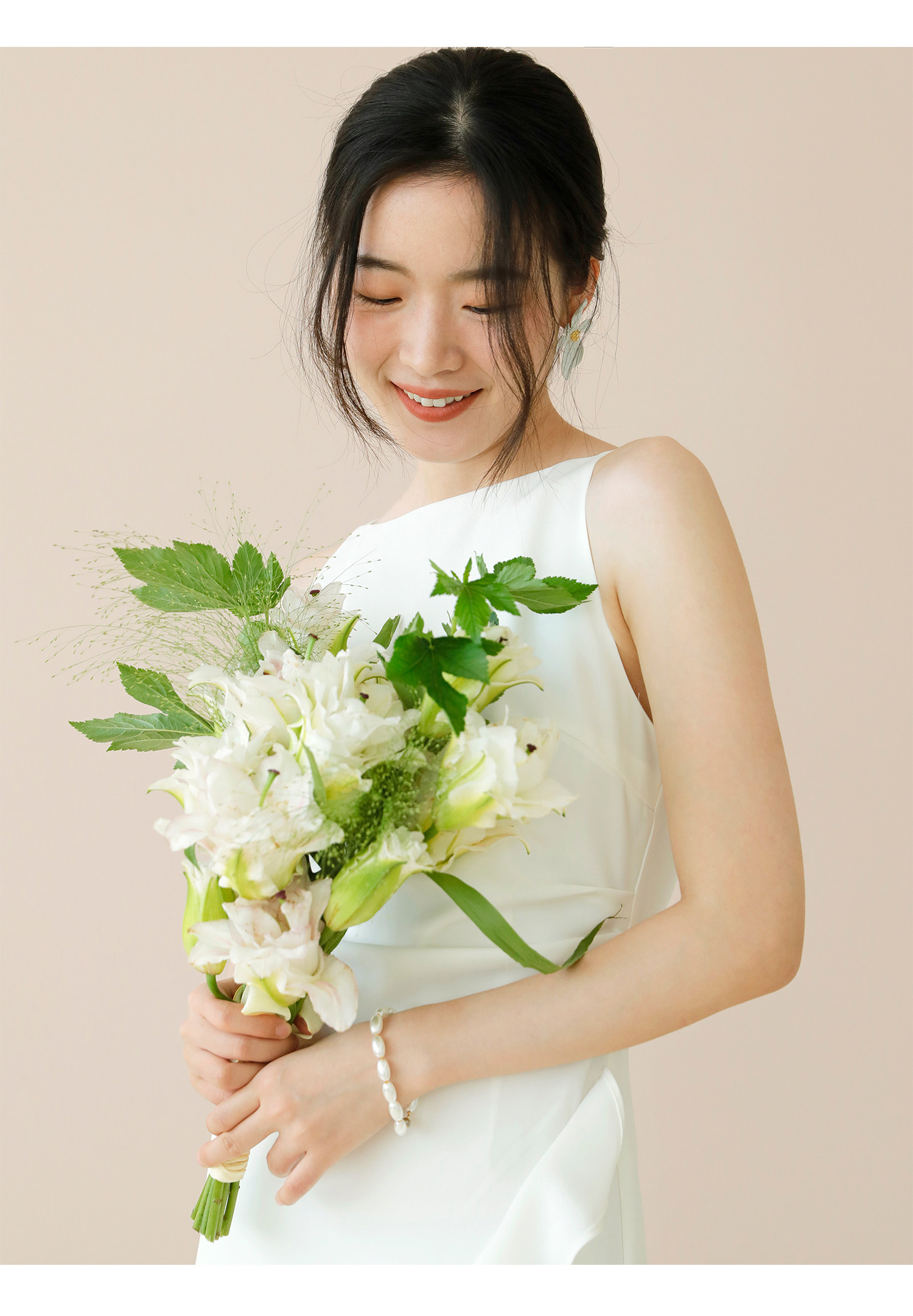https://fulmo-img-server.com/dresscode-dresscode/8d547dae-fe1b-4976-851f-7fca3582d1f0.jpg
