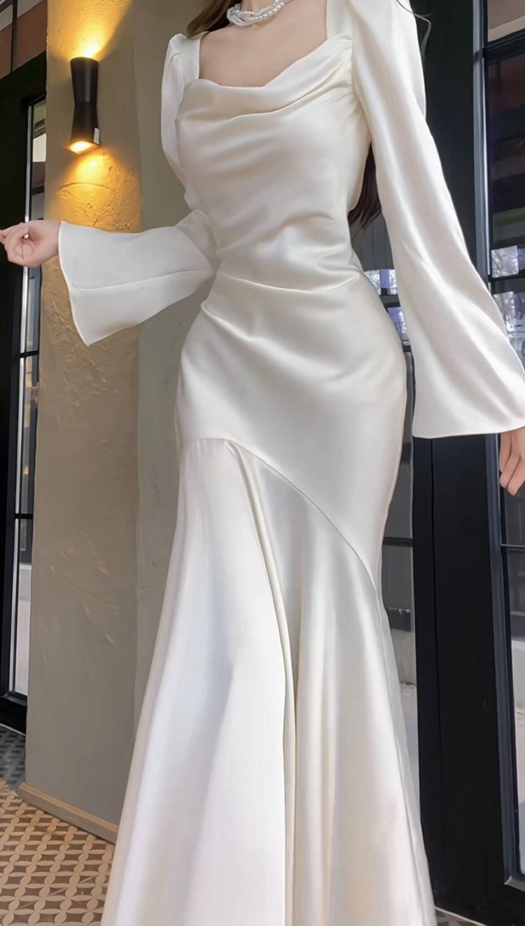 https://fulmo-img-server.com/dresscode-dresscode/8f3f65a7-994f-4a56-81c3-0a8ae167421c.jpg