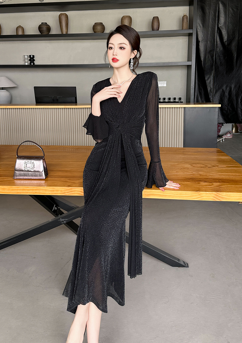 https://fulmo-img-server.com/dresscode-dresscode/9148375b-423c-49c7-8d8a-613832cd40f9.jpg