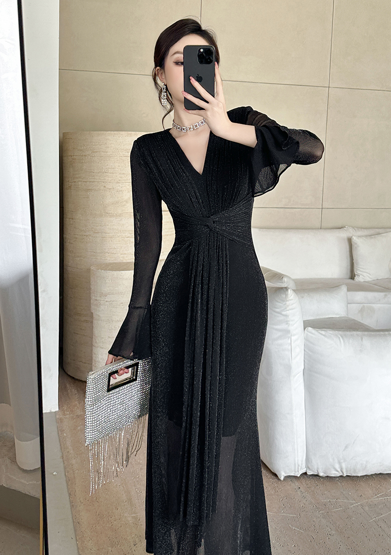 https://fulmo-img-server.com/dresscode-dresscode/93c7d16b-01a4-4e4d-9aa4-46aca2e407fe.jpg