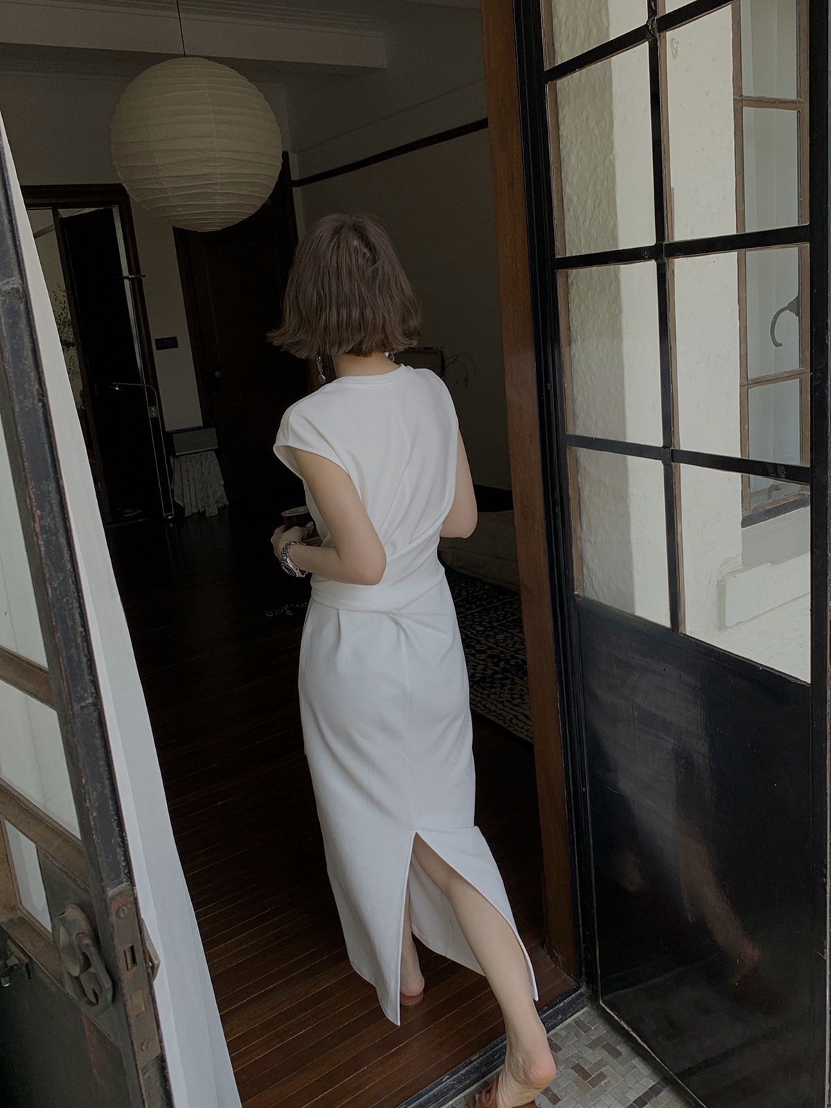 https://fulmo-img-server.com/dresscode-dresscode/946d3910-4581-4dcf-8bf0-da9d43595a88.jpg