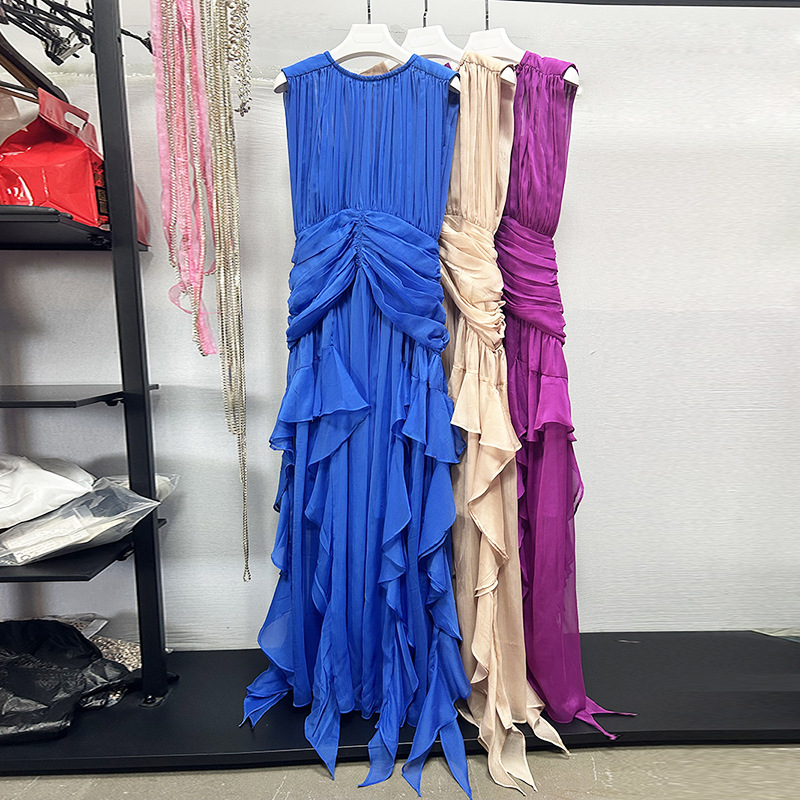https://fulmo-img-server.com/dresscode-dresscode/95e4373f-659e-49bc-b2ce-13f400622bbb.jpg