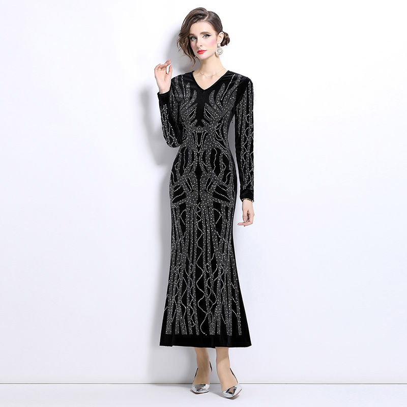 https://fulmo-img-server.com/dresscode-dresscode/97f1efd9-50ce-4dc5-8909-543bb7c1927f.jpg