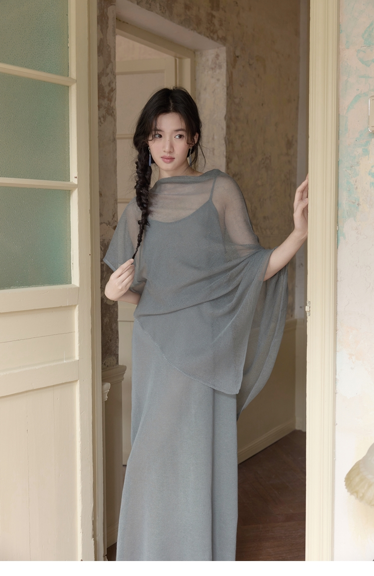 https://fulmo-img-server.com/dresscode-dresscode/986a715f-5975-4e6a-aa36-15a4eba36d48.jpg