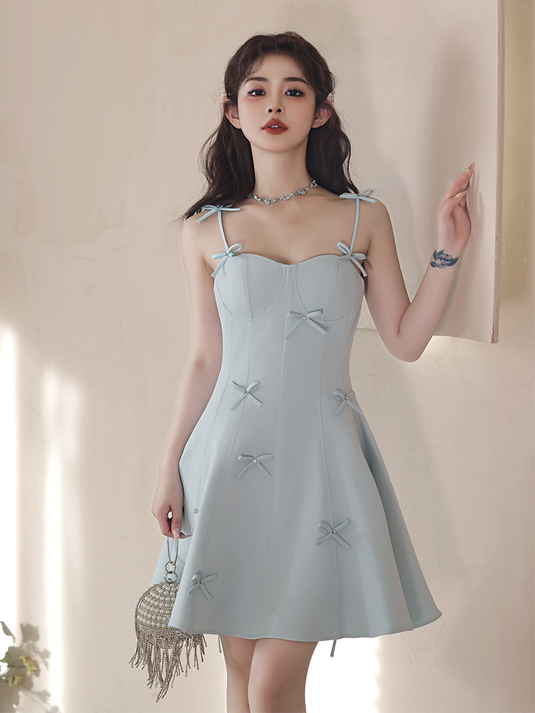 https://fulmo-img-server.com/dresscode-dresscode/99983079-dca3-46f0-925c-fdebbdfd7f65.jpg
