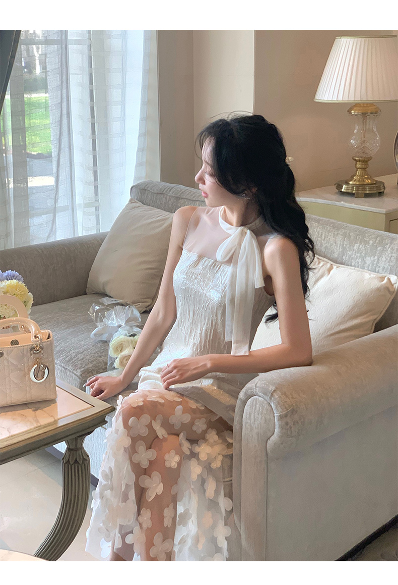 https://fulmo-img-server.com/dresscode-dresscode/9a094228-eac1-4921-a399-96837941dd67.jpg